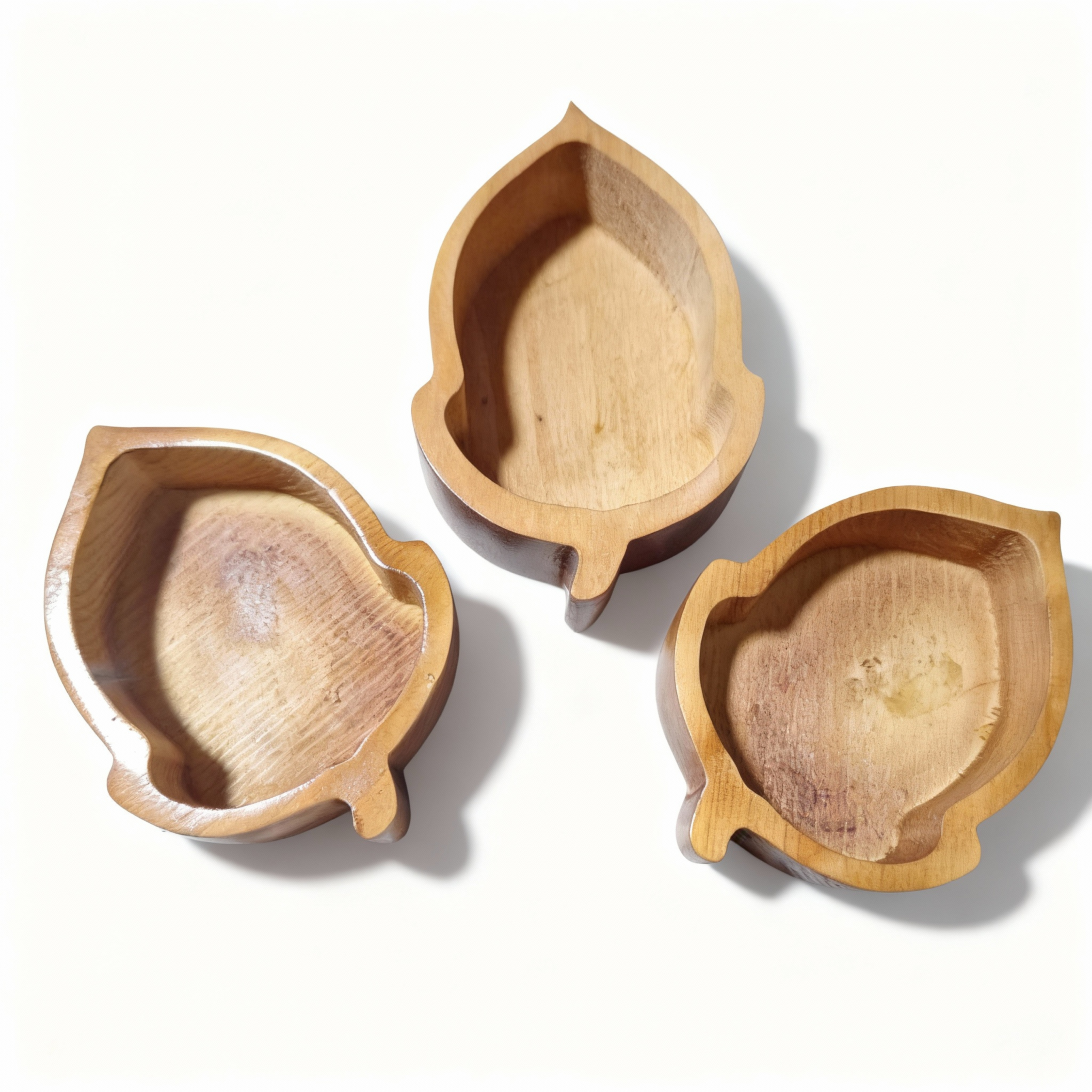305-scaled-1.png Handcrafted Leaf-Shaped Wooden Bowls – Natural Elegance for Your Home - Image 1