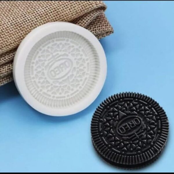 Oreo mold