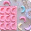 Large decorative crescent mold